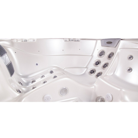 Гідромасажний СПА-басейн Wellis Kilimanjaro 230x230x94 см 6-місний 40+ форсунок Угорщина