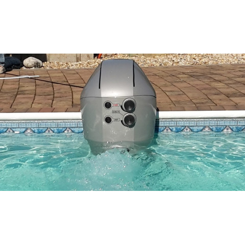 Протитечія AquaJet 100, 100 м.куб/год (Чехія) Azuro, 1.1 кВт, 220 В, навісна з LED освітленням